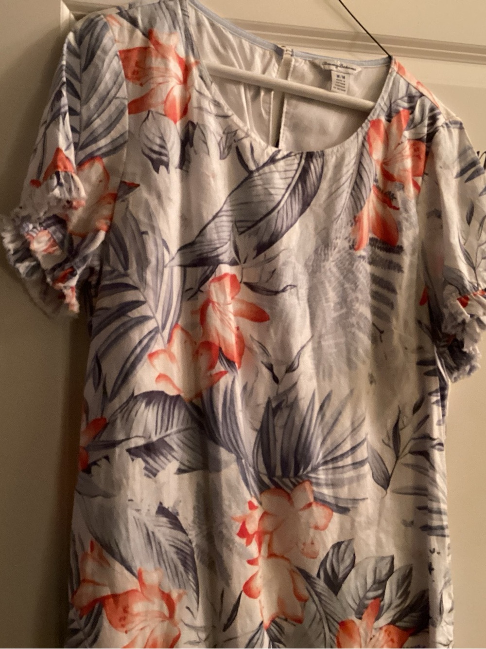 Tommy Bahama White Tunic with Coral Floral and Blue-Gray Leaf Print